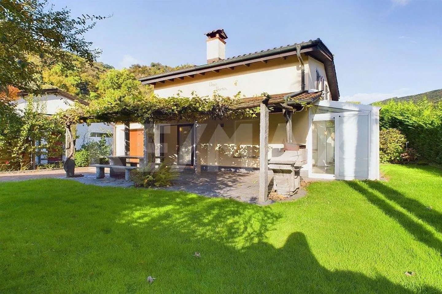 Figino - Splendida villetta di carattere in ottima località lacustre - Foto 1 di 13