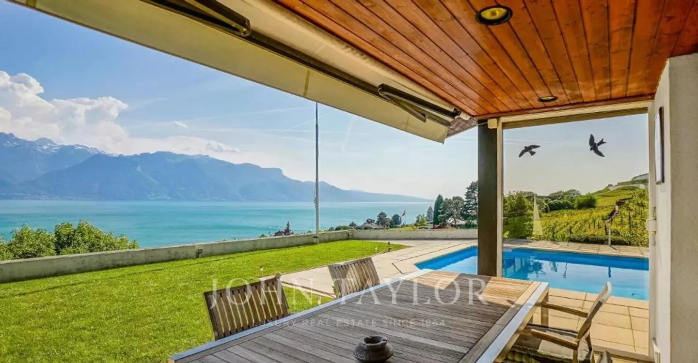 Prächtige Villa im Herzen der Weinberge mit spektakulärem Blick - Foto 10 von 11