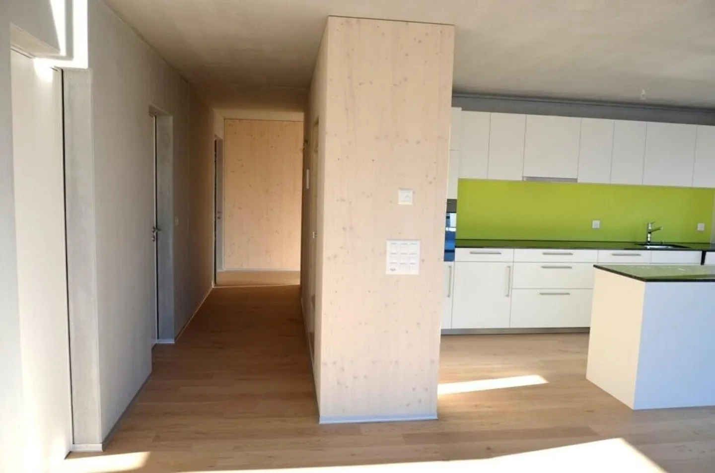 Your New Home: Spacious 4.5-Room Penthouse Apartment! - Photo 3 of 12