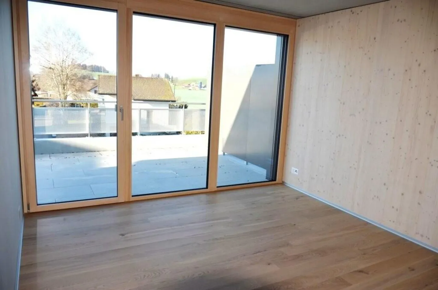 Your New Home: Spacious 4.5-Room Penthouse Apartment! - Photo 5 of 12