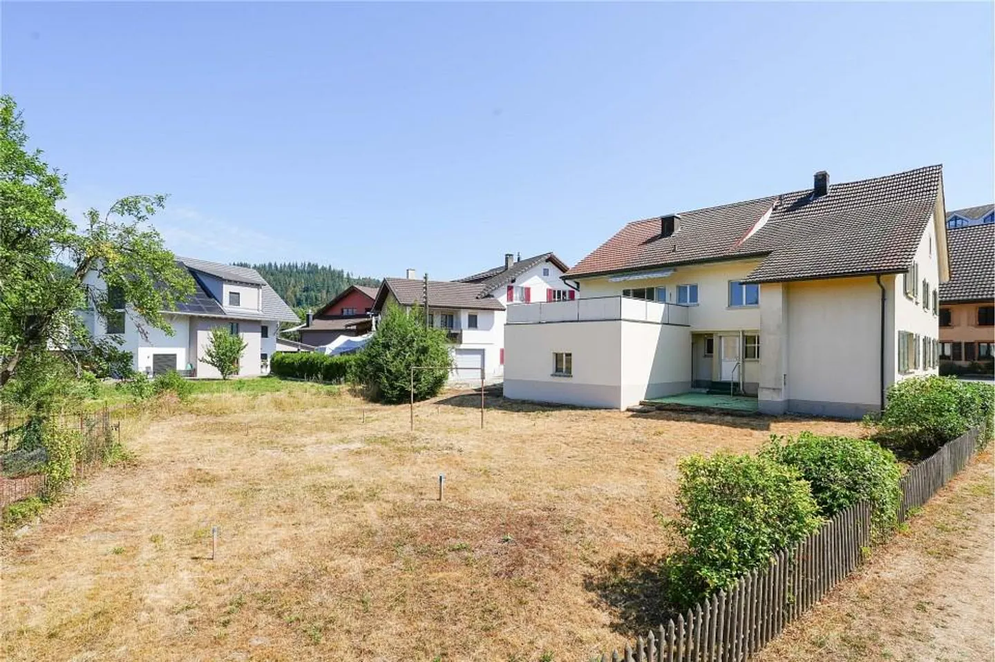 Living tax-efficiently near the Rhine: Two-family house with expansion potential... - Photo 8 of 13