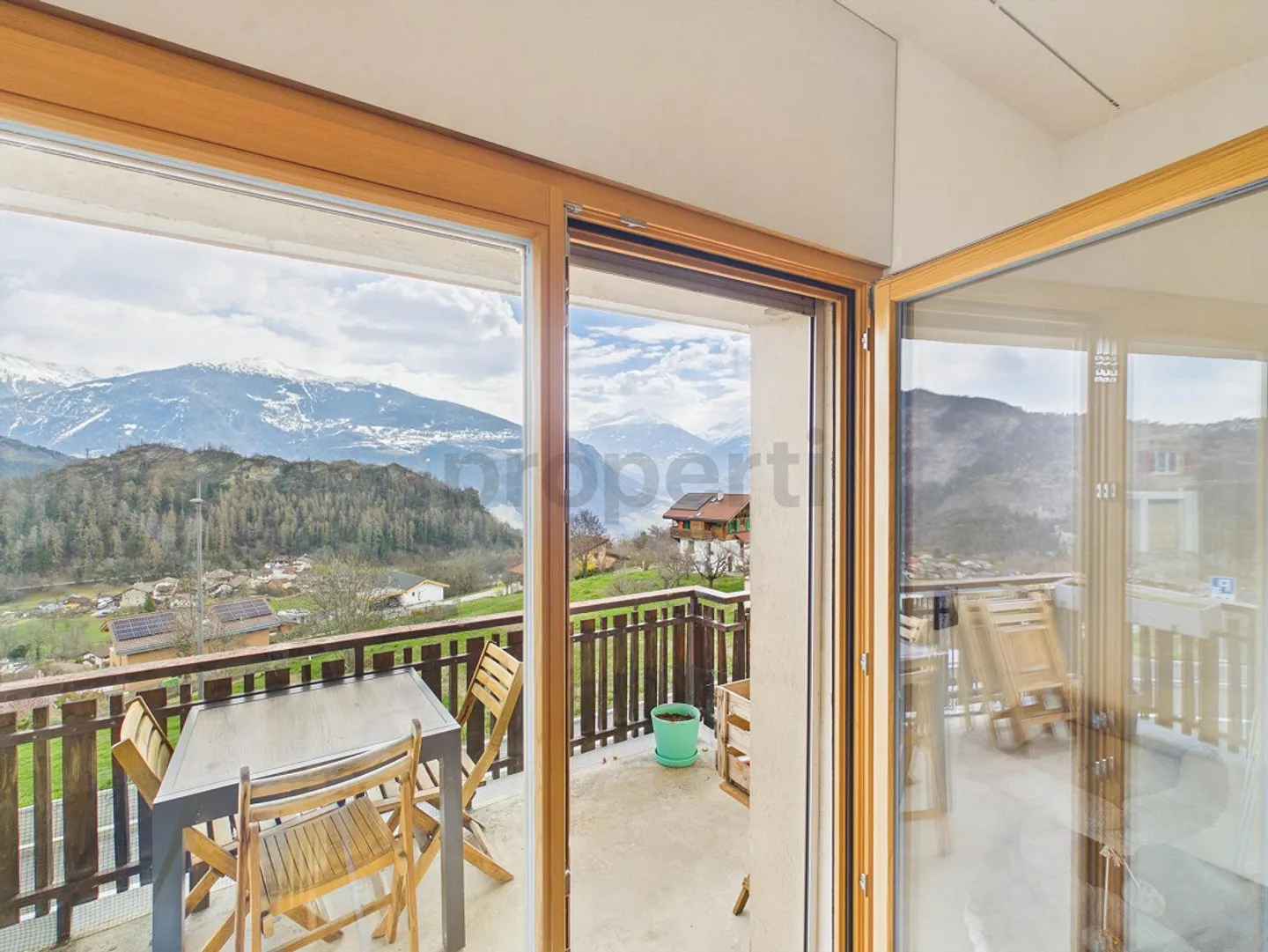 Elegante appartamento ristrutturato di 4.5 stanze con balcone, Argnou Ayent - Foto 8 di 11