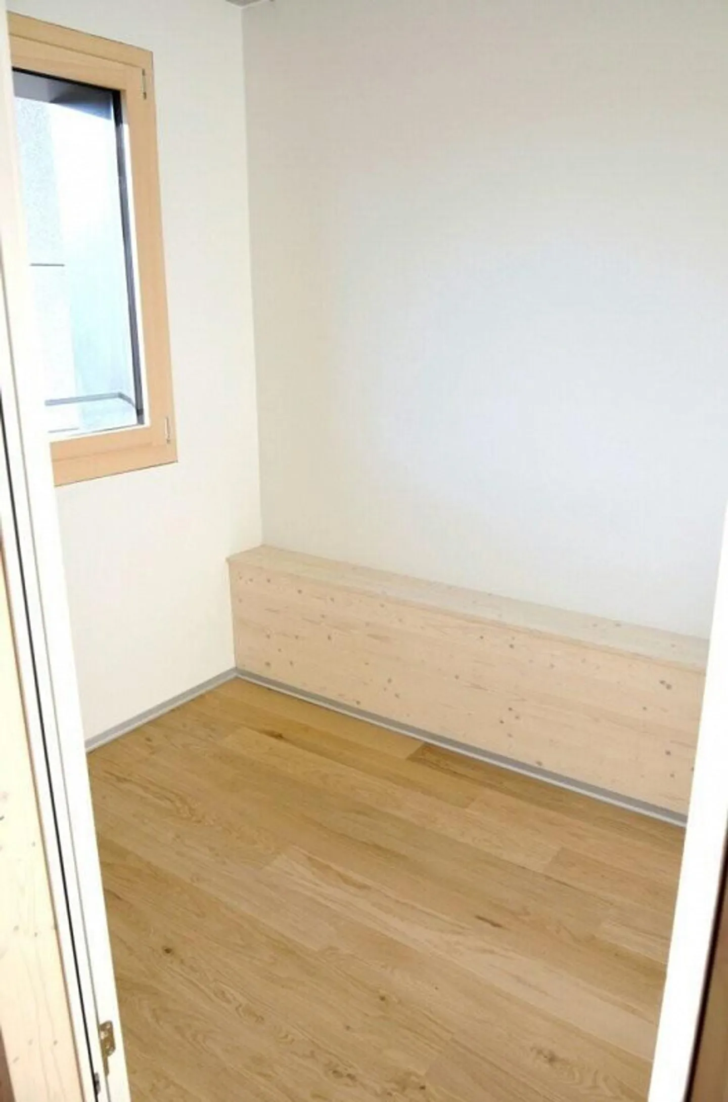 Your New Home: Spacious 4.5-Room Penthouse Apartment! - Photo 9 of 12