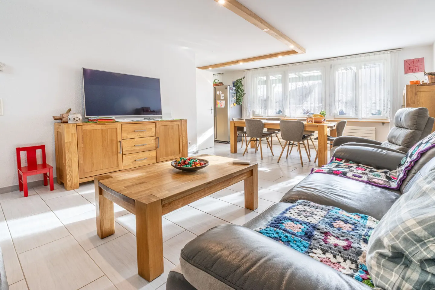 Charmante maison de milieu de 4,5 pièces à Winterthur-Wülflingen - Photo 2 sur 16