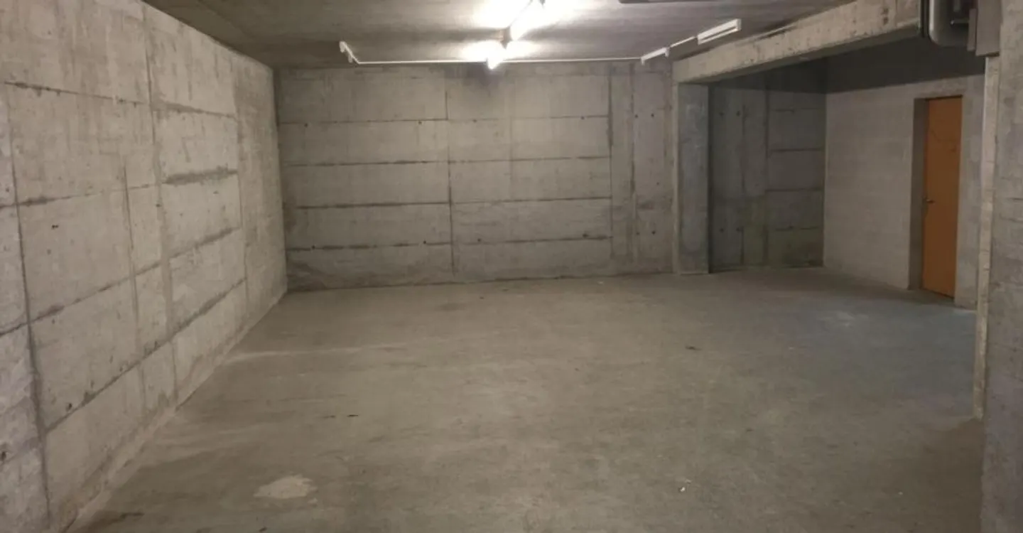 Modern Commercial Space in Vaud - Photo 3 of 4