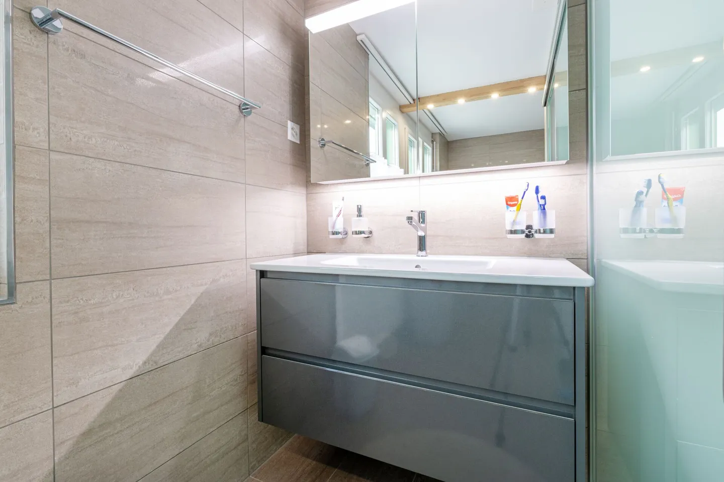 Charmante maison de milieu de 4,5 pièces à Winterthur-Wülflingen - Photo 7 sur 16