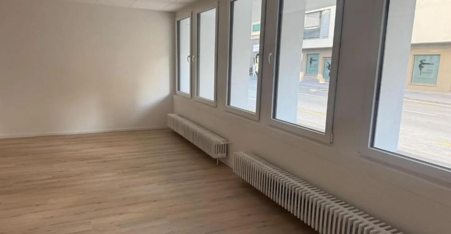 Espace Commercial Rénové - Photo 9 sur 10