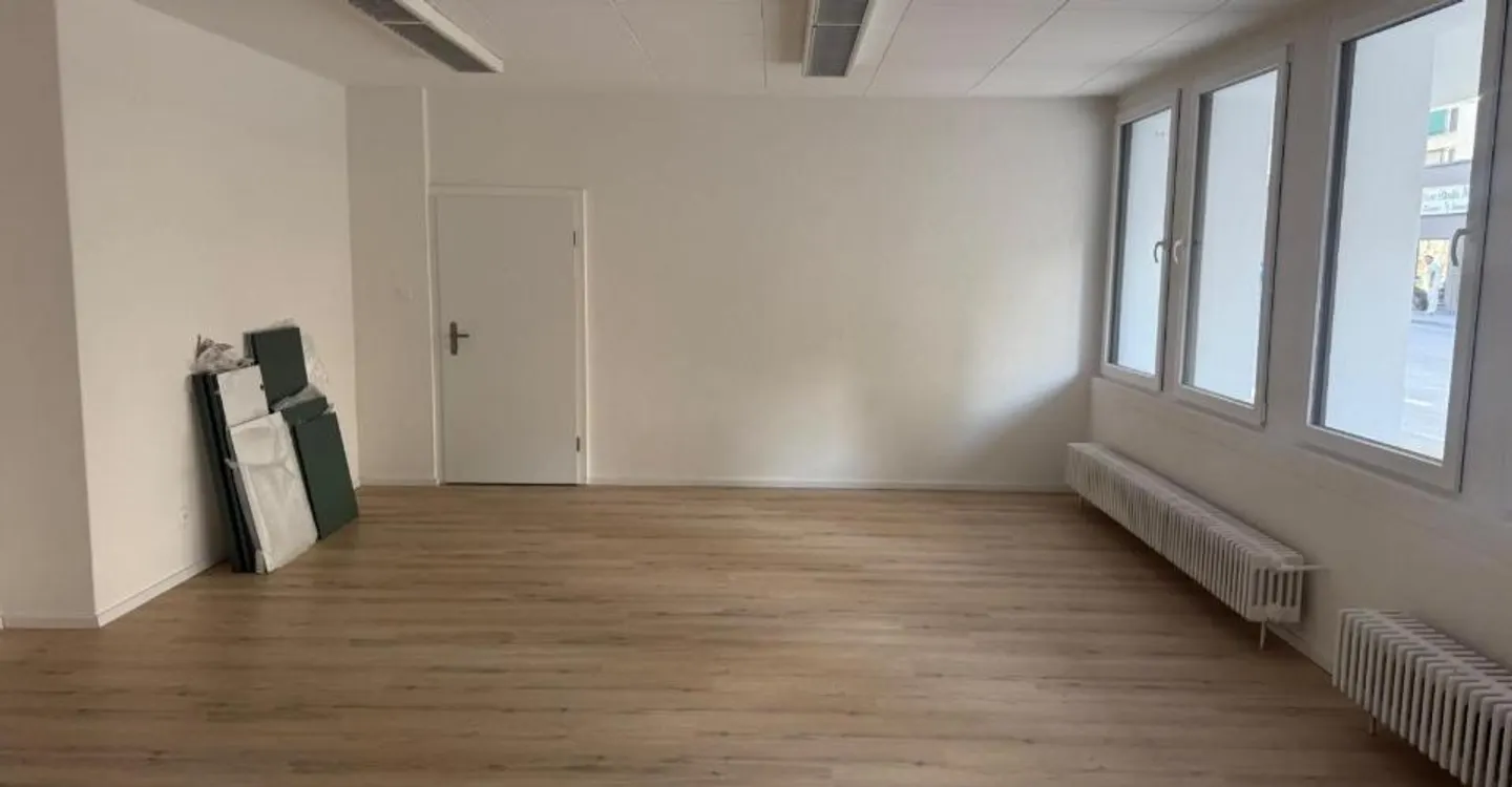 Espace Commercial Rénové - Photo 10 sur 10