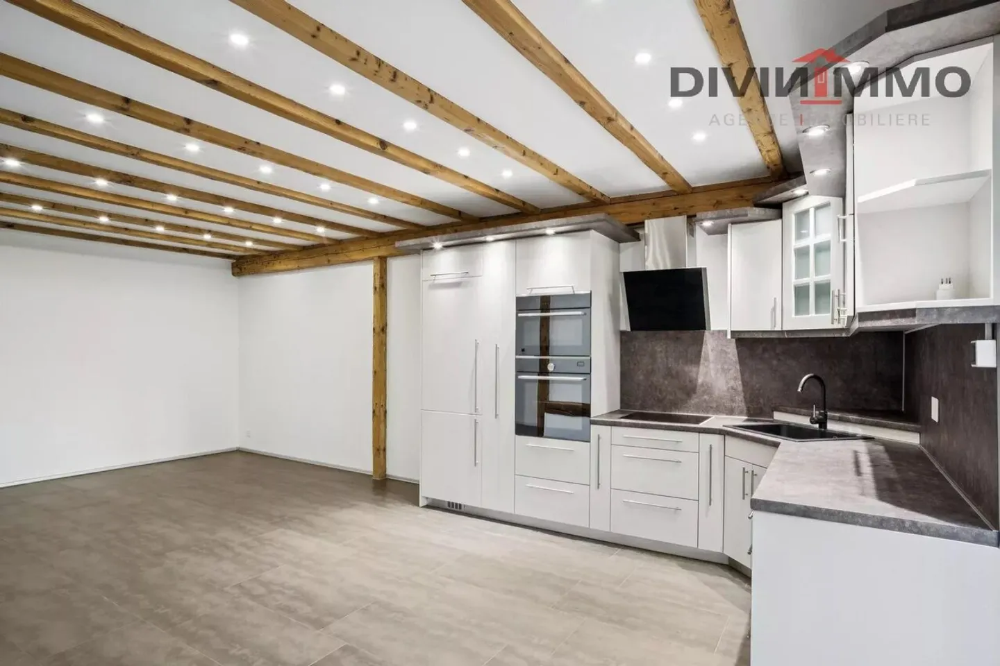 Appartement typique de 4,5 pièces au 1er étage - Photo 4 sur 8