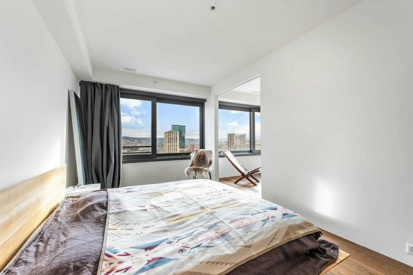 Skyline Wohnung in Zürich - Foto 9 von 13