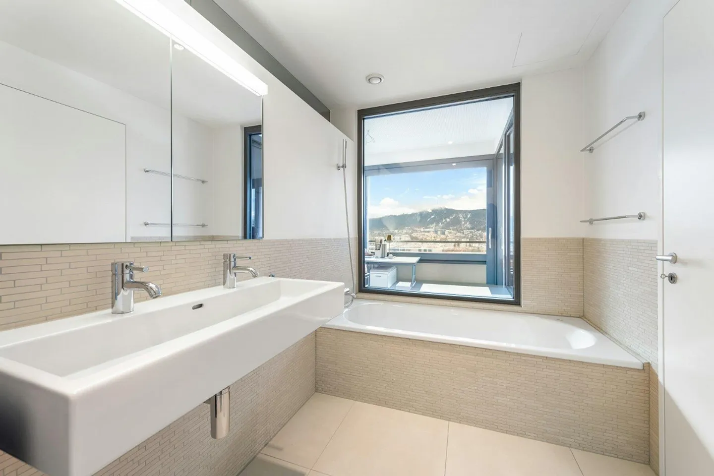 Skyline Wohnung in Zürich - Foto 12 von 13