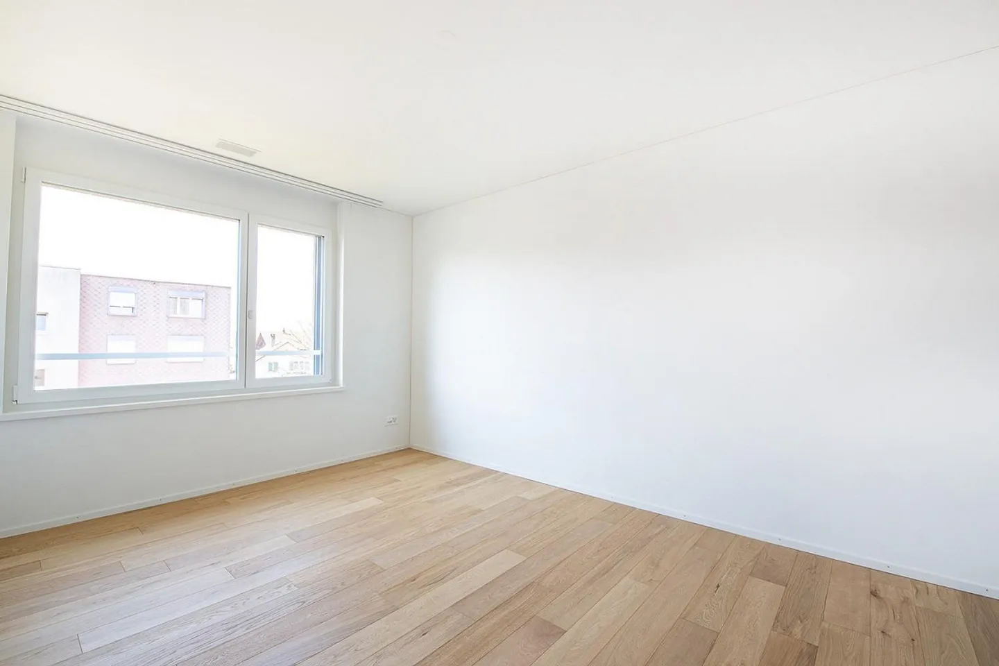 Grosszügige Wohnung mit grossem Balkon - Foto 11 von 13