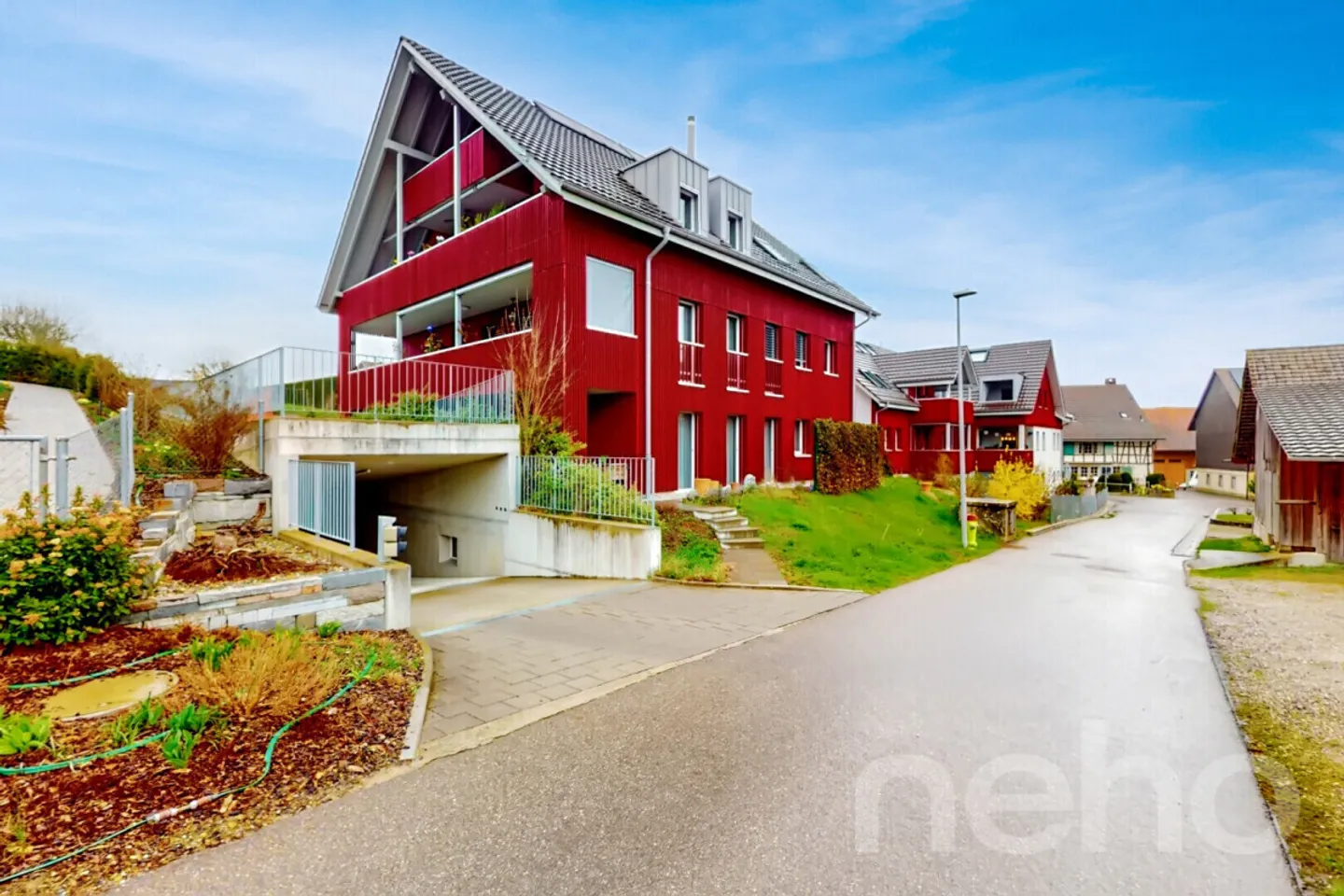 Duplex Élégant avec Atelier - Photo 2 sur 13