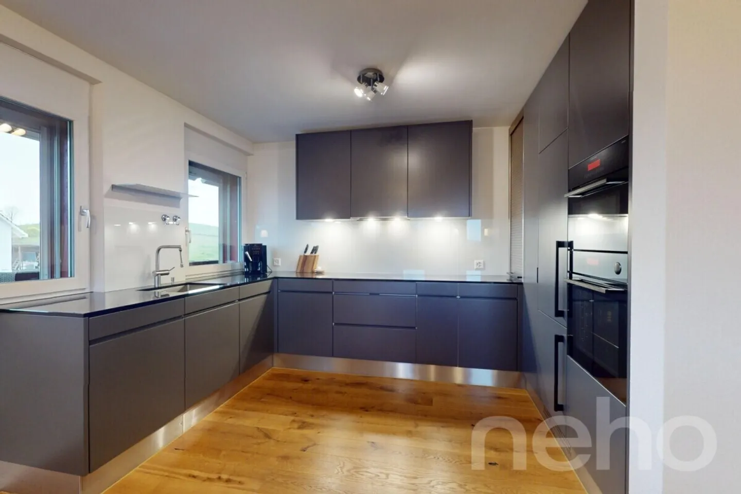 Duplex Élégant avec Atelier - Photo 4 sur 13