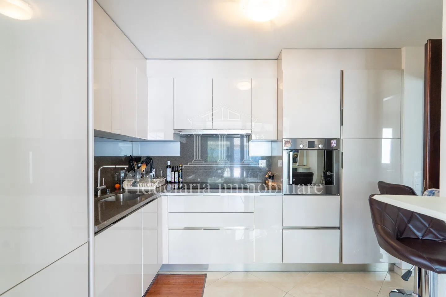 MINUSIO - Terrassenwohnung mit Panoramablick in Residenz mit nur 4 Einheiten - Foto 7 di 11