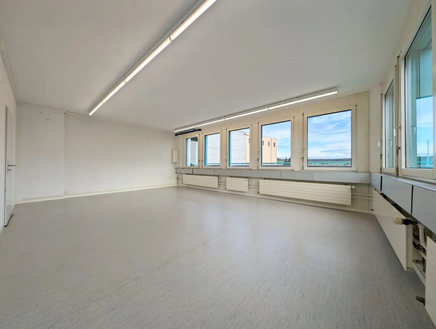 Helles Büro/ Studioraum - Foto 2 von 3