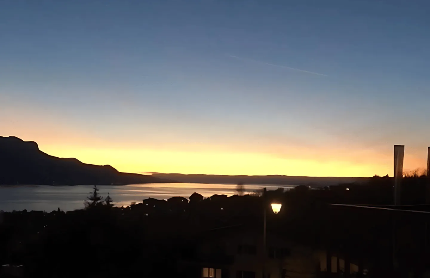 Charmante maison à Brent avec une vue imprenable sur le lac Léman - Photo 10 sur 10