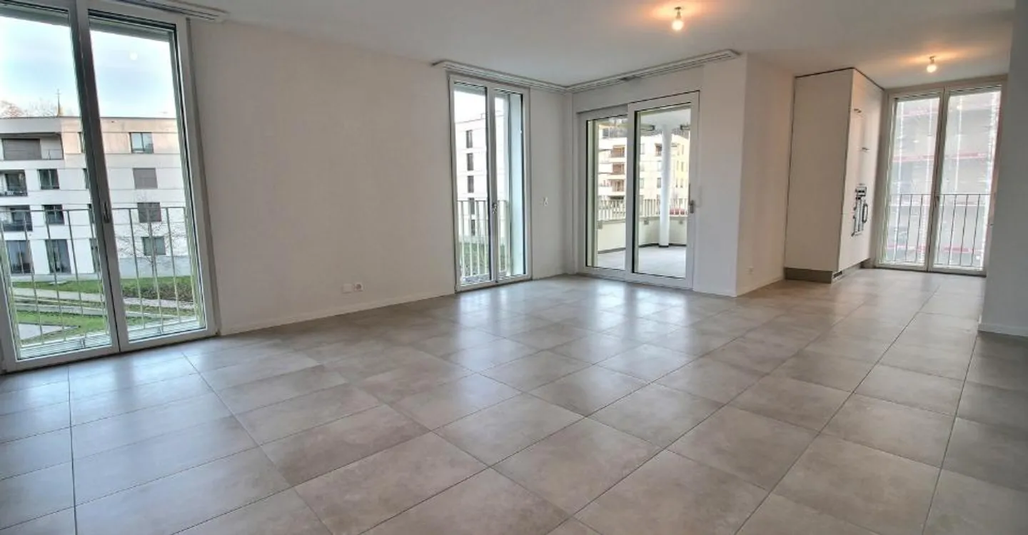 Neue 4,5-Zimmer-Wohnung zu vermieten! - Foto 3 von 12