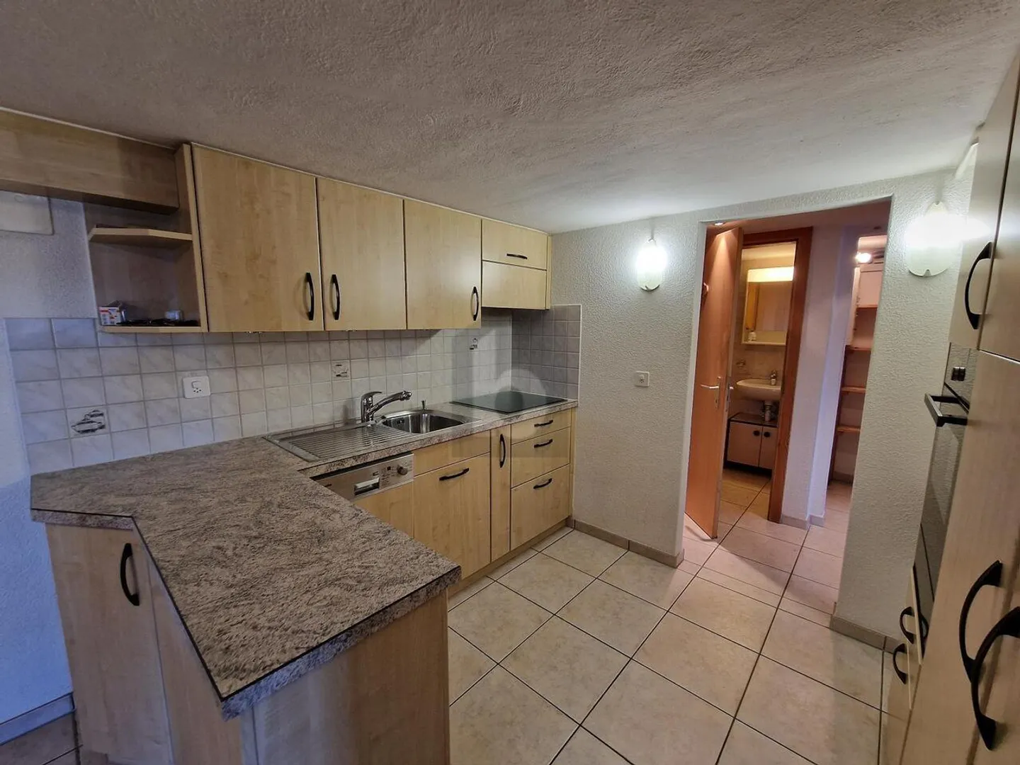 CENTRALE E SPAZIOSO - Foto 4 di 6