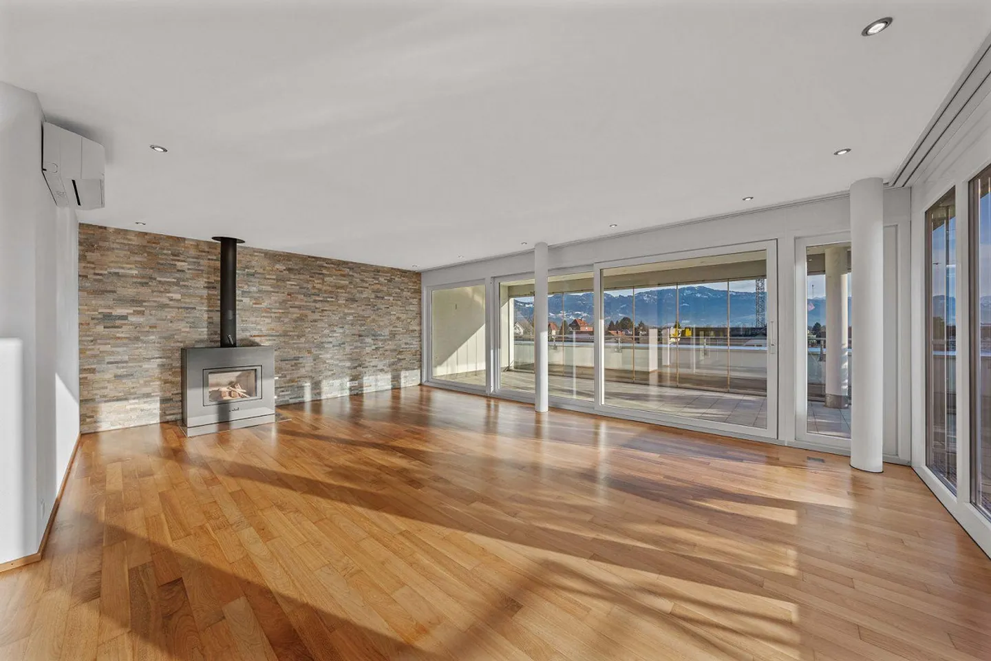 Appartamento attico di 4,5 stanze - Foto 3 di 12