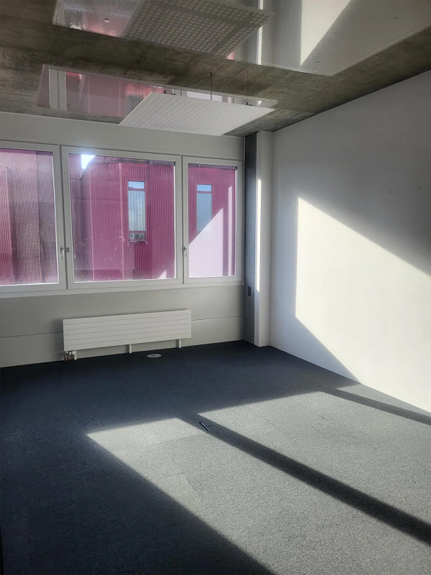 Qui puoi lavorare I Spazio ufficio / Spazio commerciale 550 m² - Foto 2 di 11