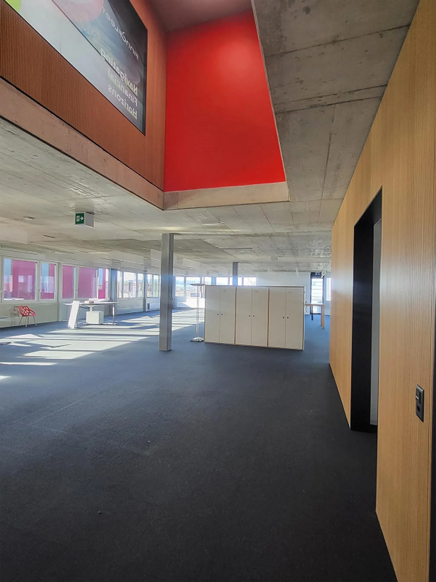 Qui puoi lavorare I Spazio ufficio / Spazio commerciale 550 m² - Foto 3 di 11