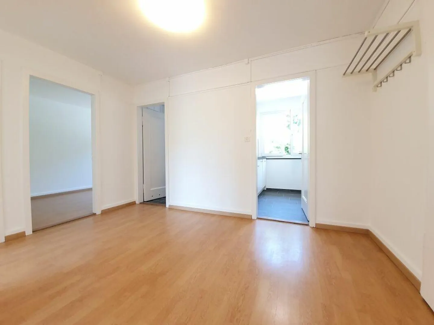 Beautiful, bright apartment just 1 minute from the Rhine river - Photo 8 of 11