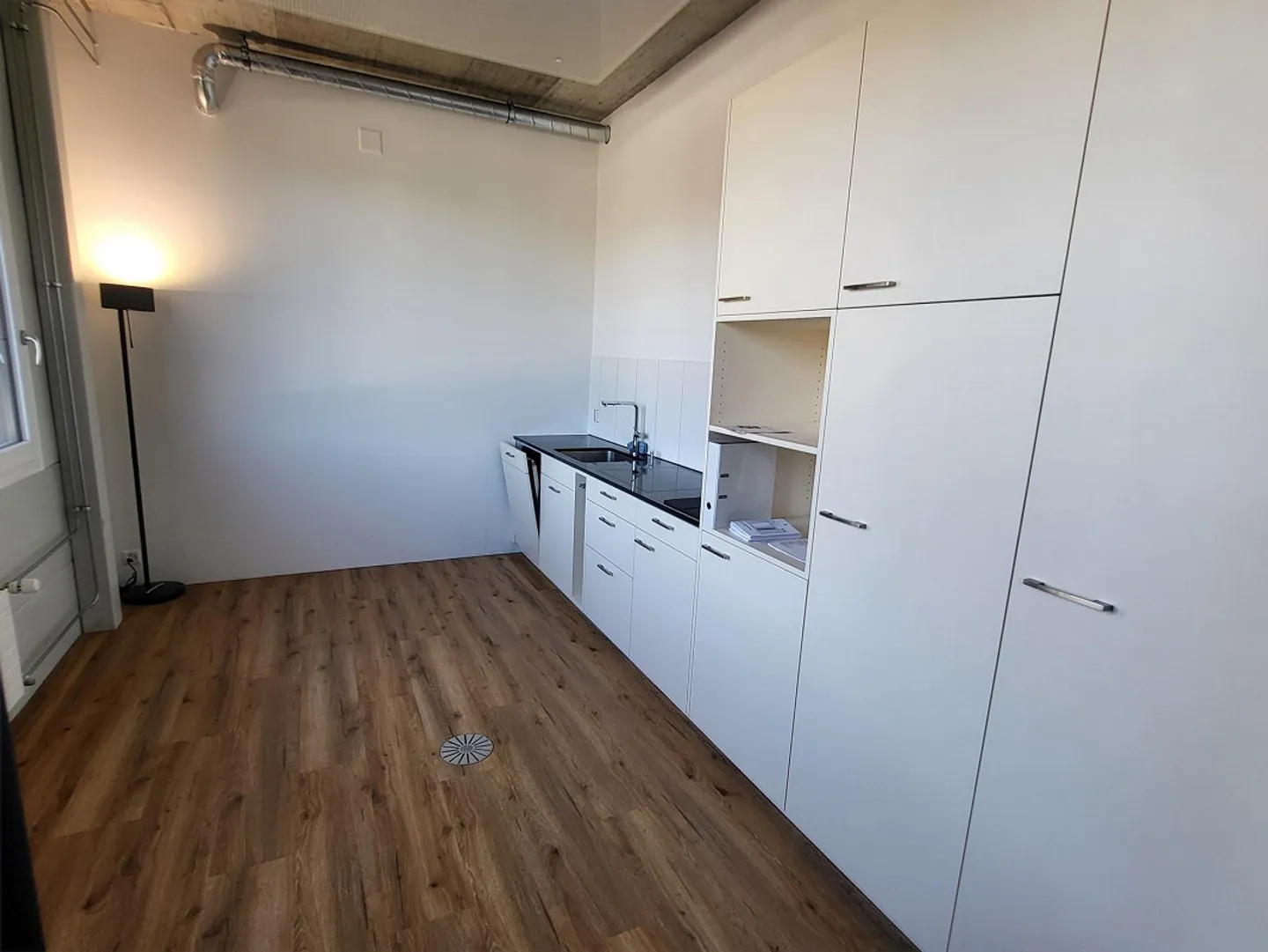 Qui puoi lavorare I Spazio ufficio / Spazio commerciale 550 m² - Foto 9 di 11