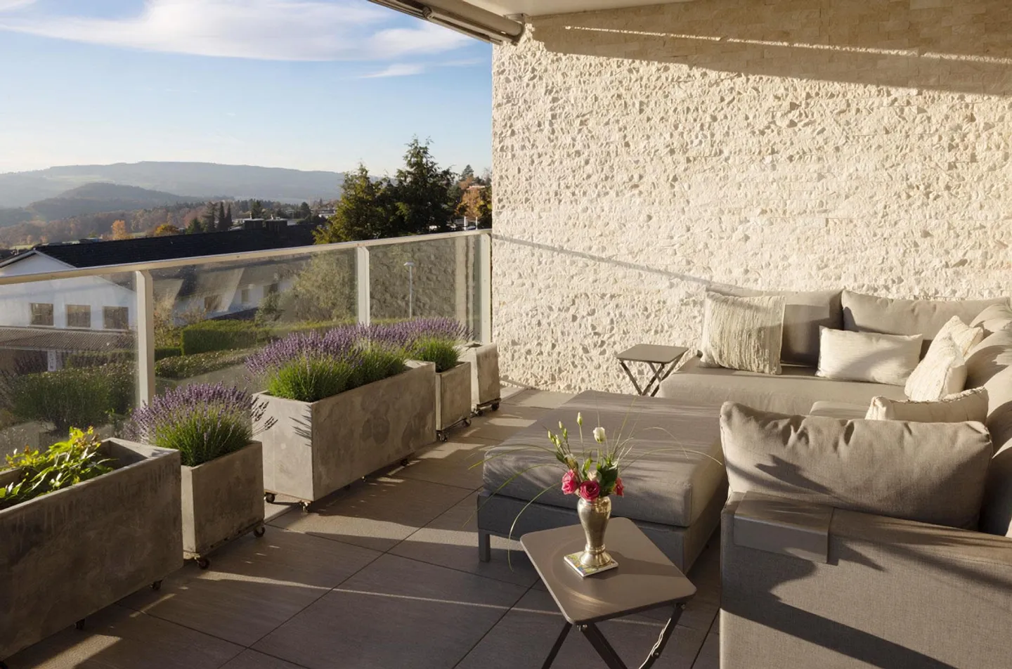 Appartement de 4 ½ pièces de haute qualité - Photo 2 sur 3