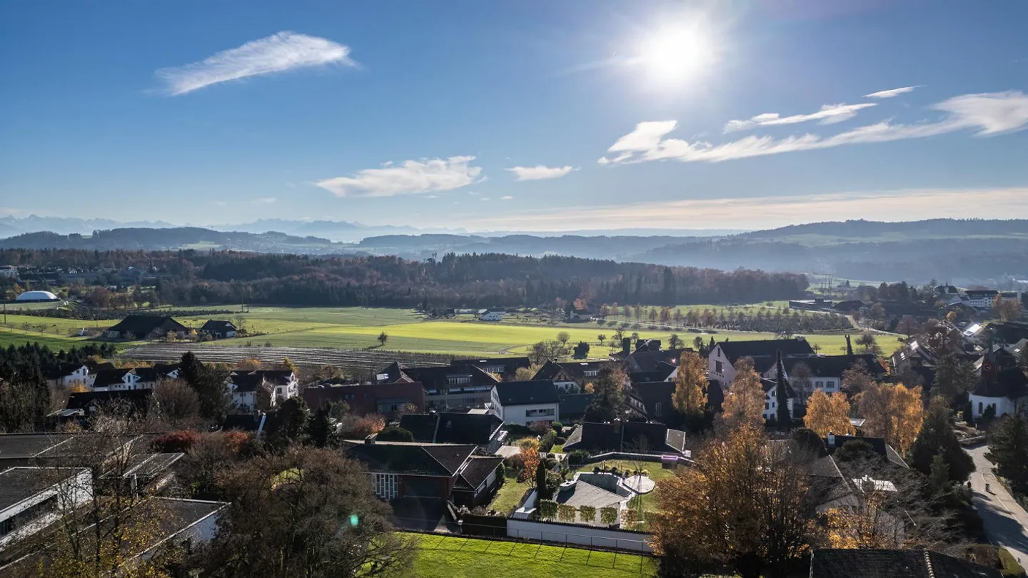 Appartement de 4 ½ pièces de haute qualité - Photo 3 sur 3