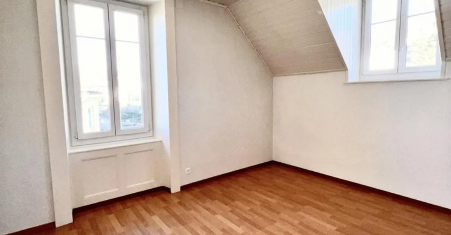 A lovely 2.5 room apartment for rent in Corcelles NE - Photo 2 of 6