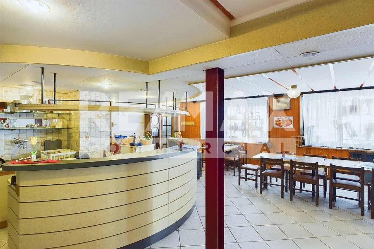 Restaurant avec hébergement / propriété convertible dans la nature montagneuse - Photo 4 sur 13