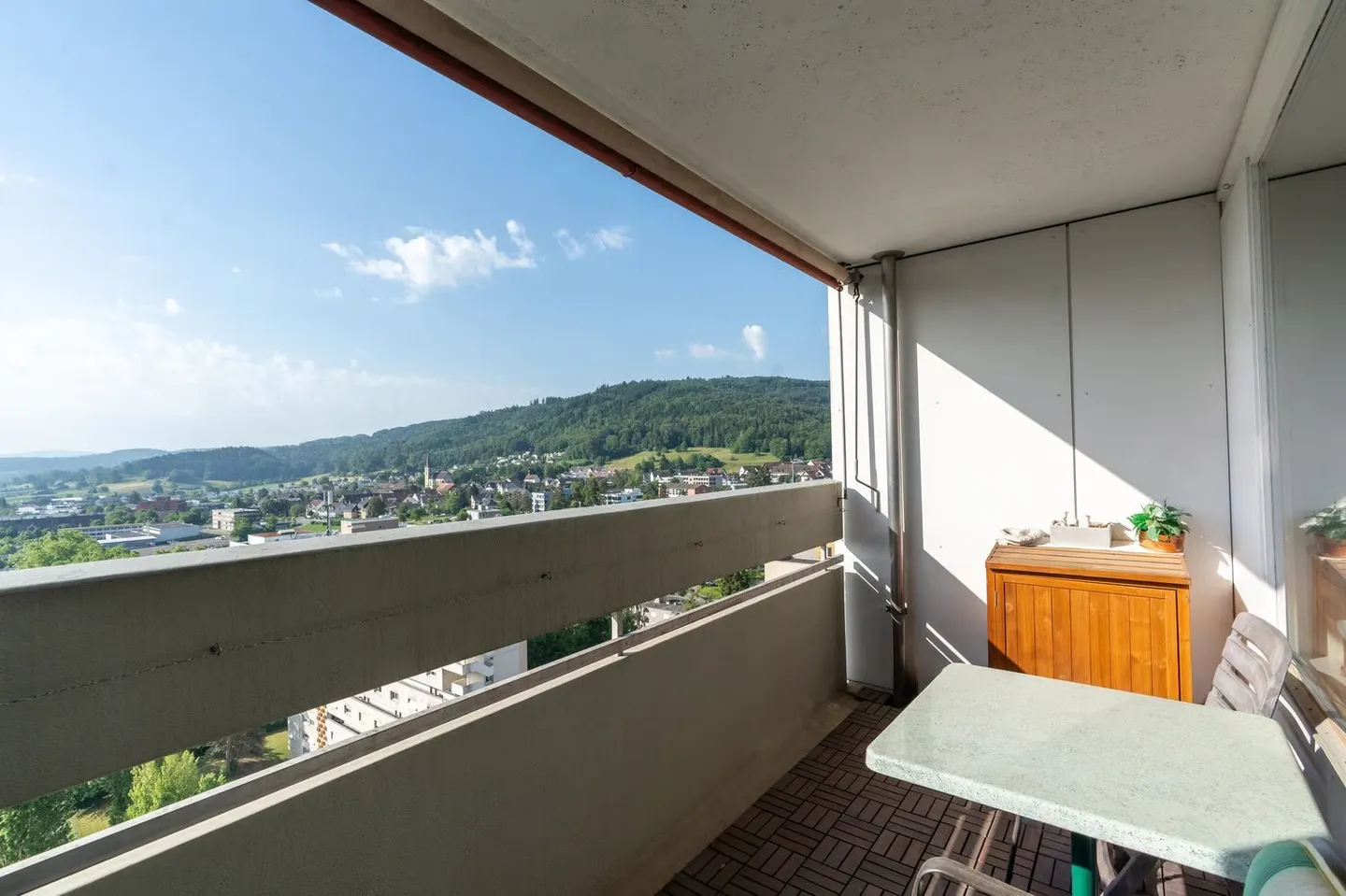 Appartement central de 3,5 pièces avec vue - Photo 12 sur 15
