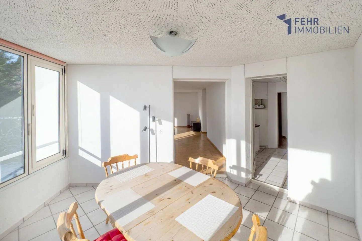 Aussichtsreiche 4½-Zi.-Wohnung - Foto 4 von 13