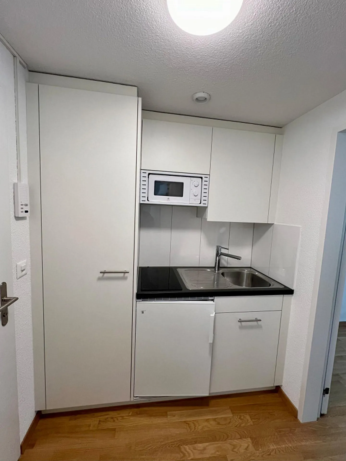 Central Located 1-Room Apartment for Rent - Photo 2 of 5