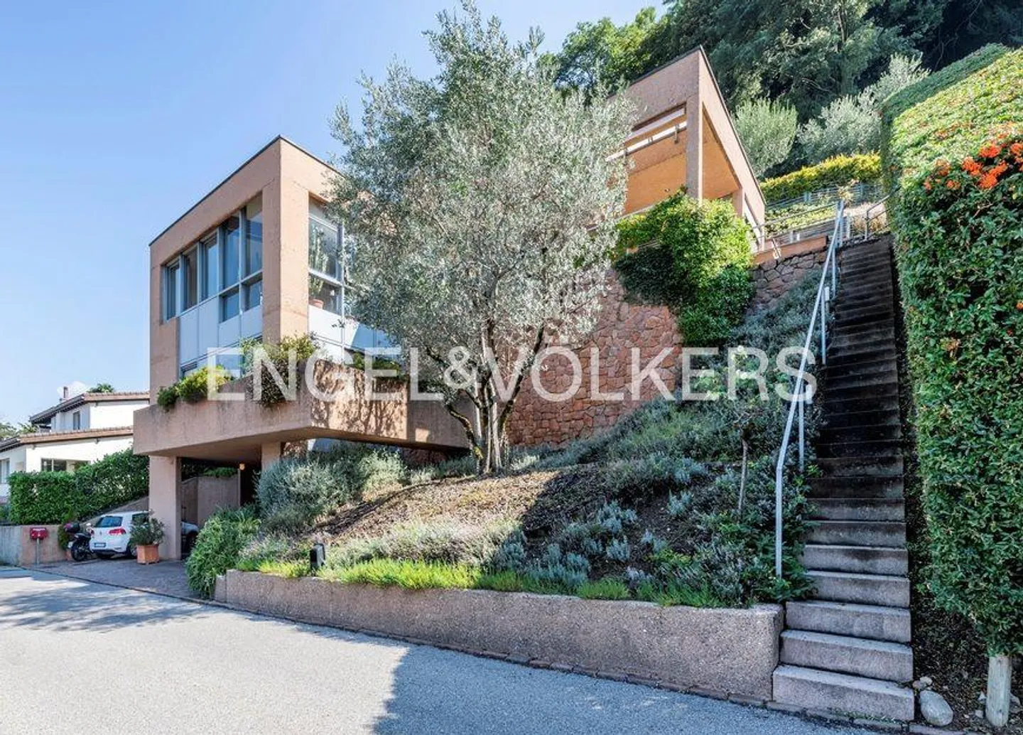 A Modern Classic with Lake View - Photo 1 of 9