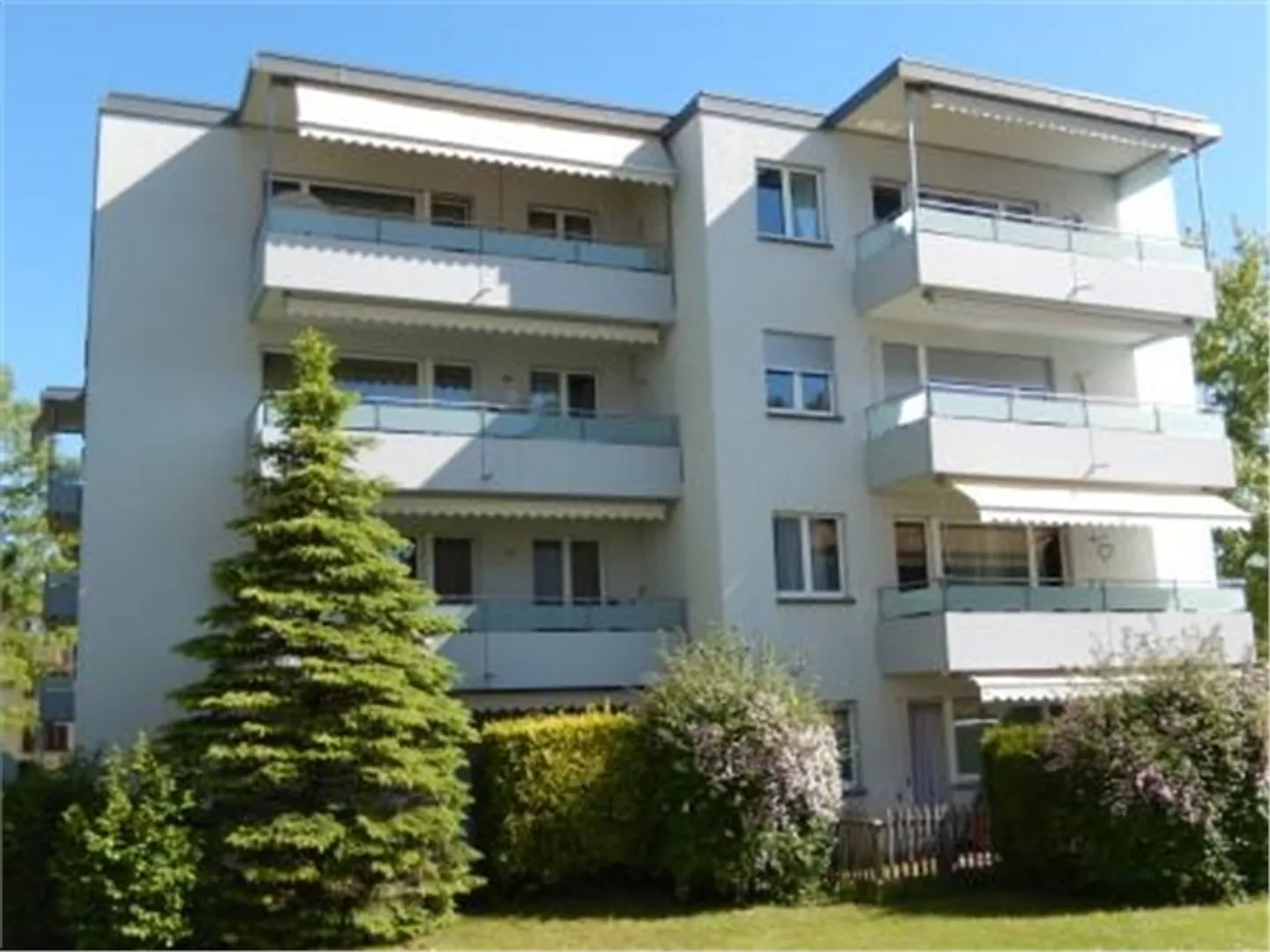 Quiet residential area in the green - RENT WITHOUT DEPOSIT - Photo 1 of 6