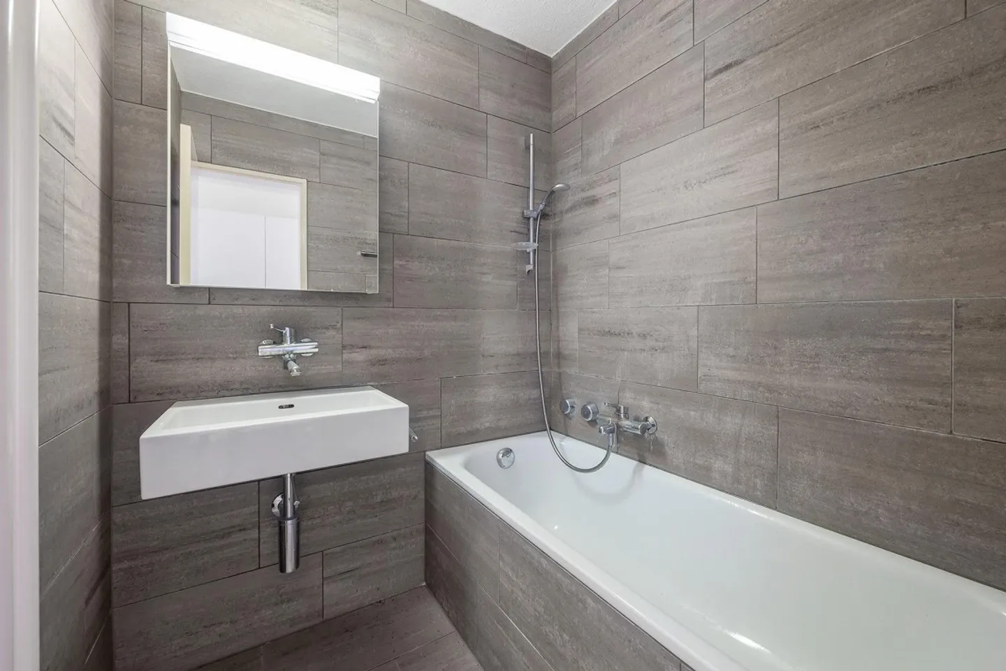 Living in the Goldernquartier - limited until 30.09.2027! - Photo 9 of 11