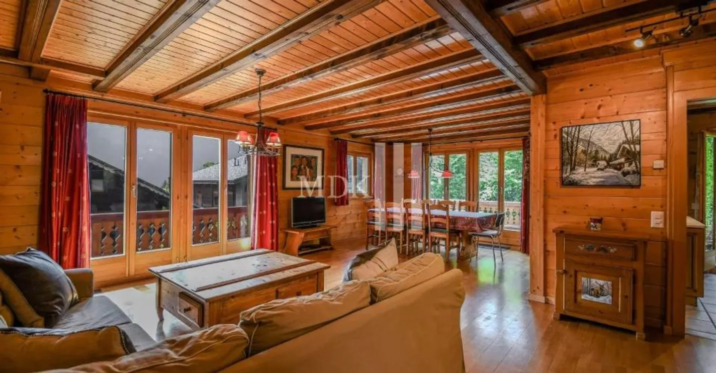 Charming Chalet in Champéry - Photo 3 of 11
