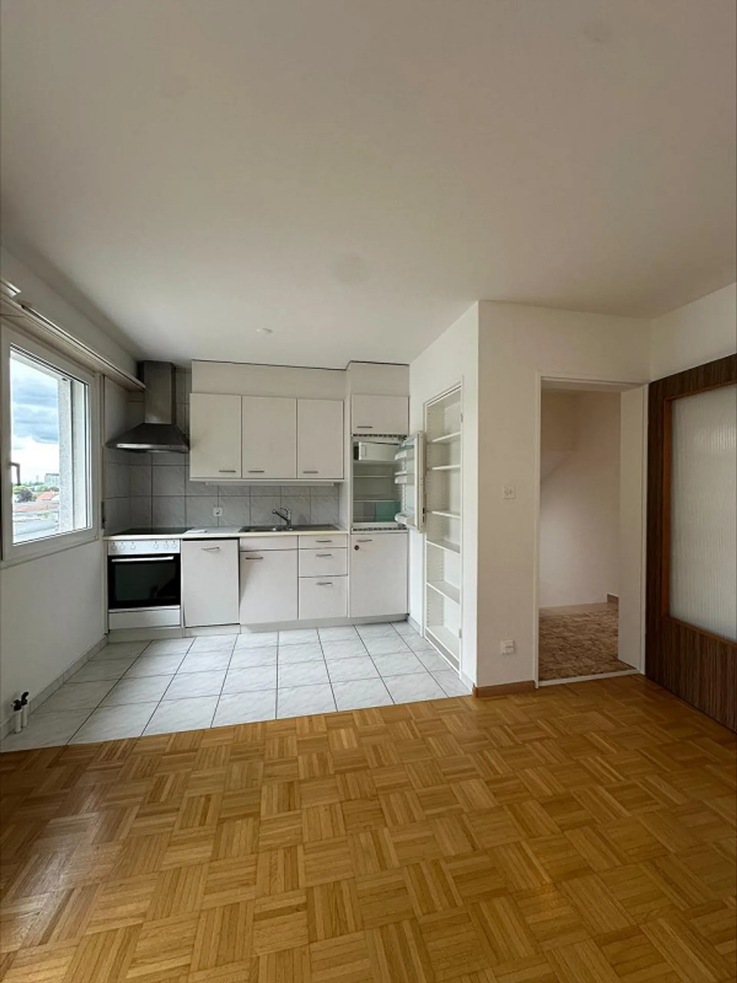 Charming 2-Room Apartment - Photo 9 of 11