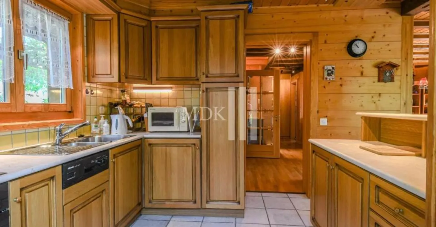 Charming Chalet in Champéry - Photo 4 of 11