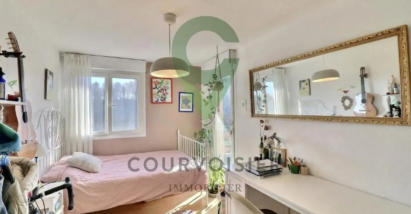 Maison spacieuse avec appartement - Photo 7 sur 13
