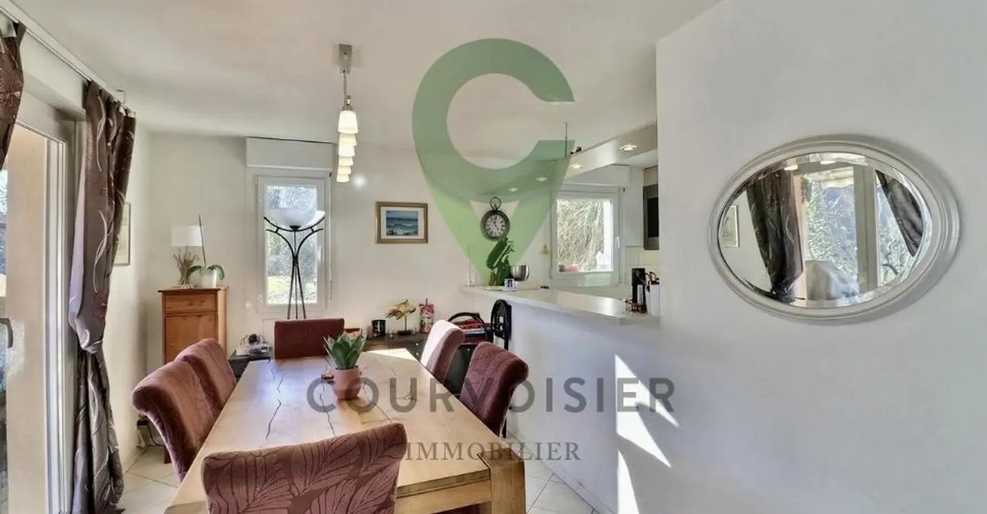 Maison spacieuse avec appartement - Photo 5 sur 13