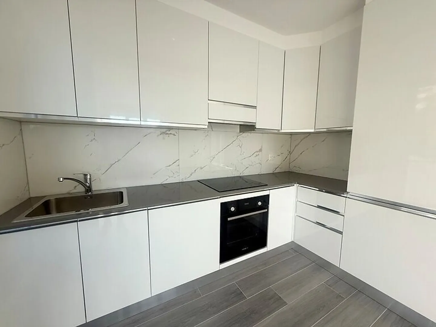 BIS ZU 3 MONATE GRATIS - 3.5 Zimmer in Vacallo neu - Foto 2 von 12