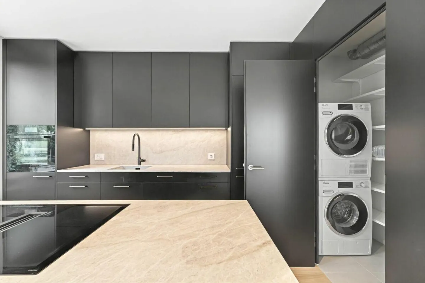 Maison élégante dans un emplacement privilégié - Photo 6 sur 10