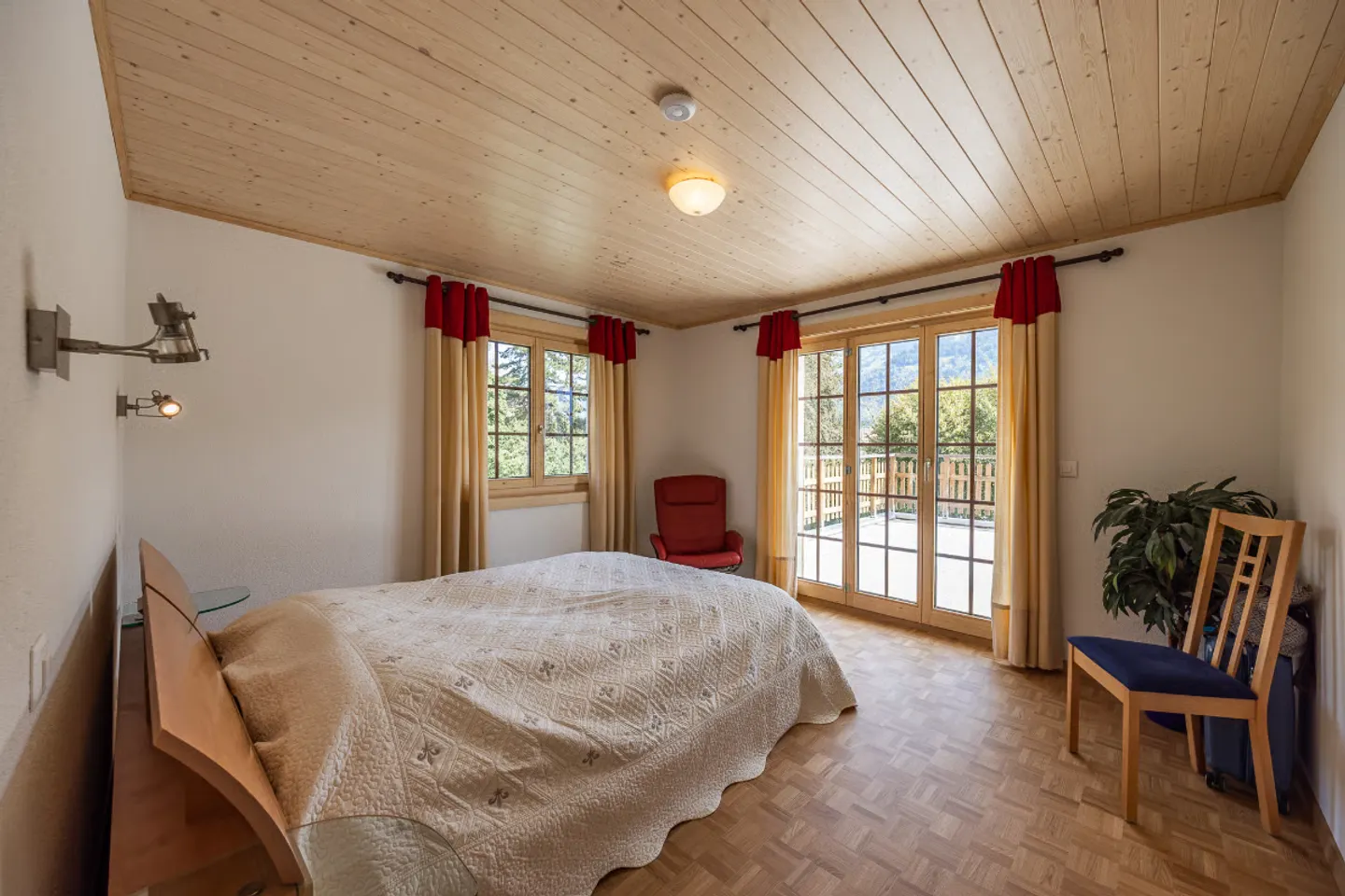 Généreux chalet au calme et avec vue panoramique - Foto 10 di 13