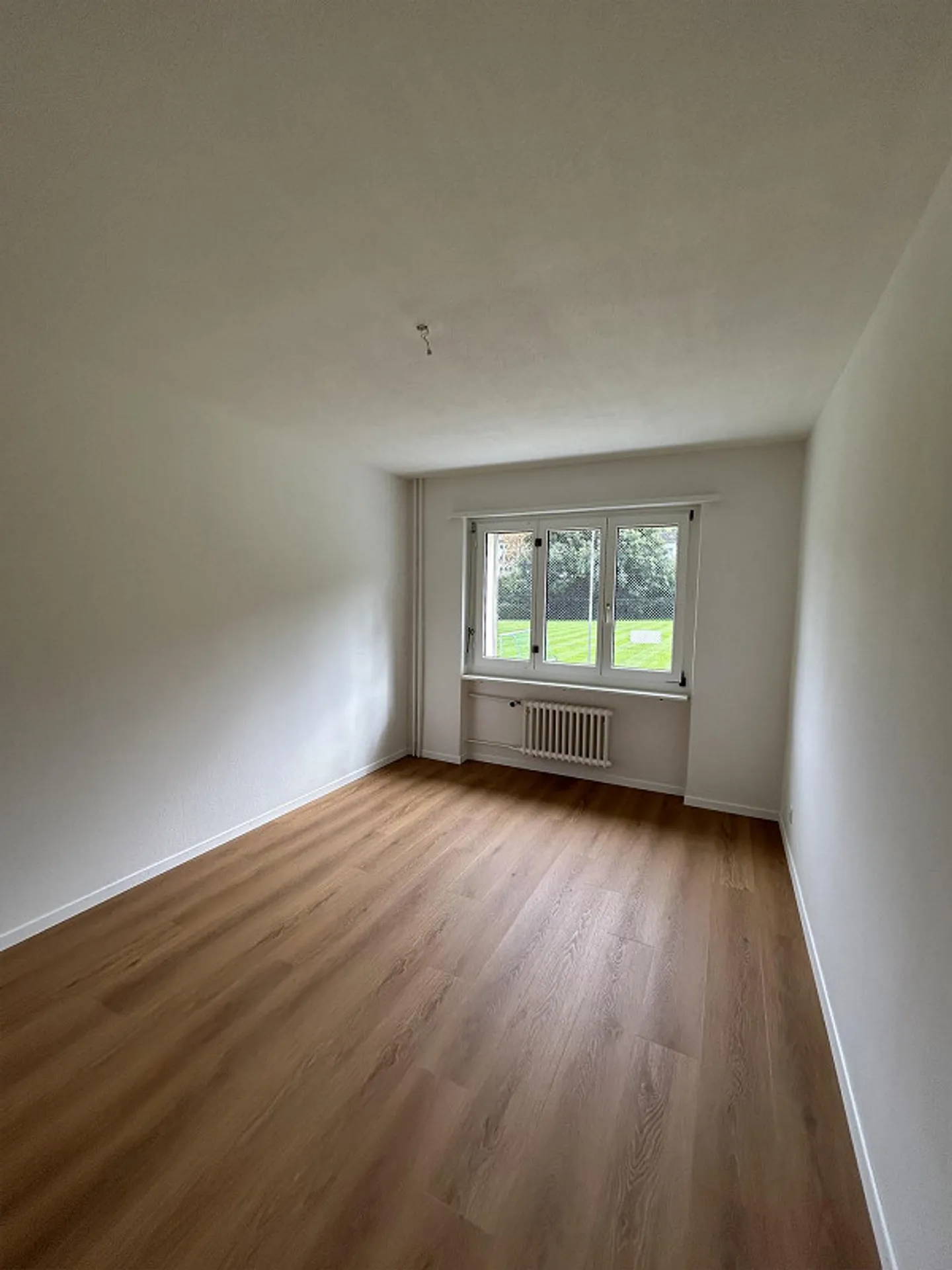 Appartement 2 pièces dans un emplacement calme et ensoleillé - Photo 5 sur 8