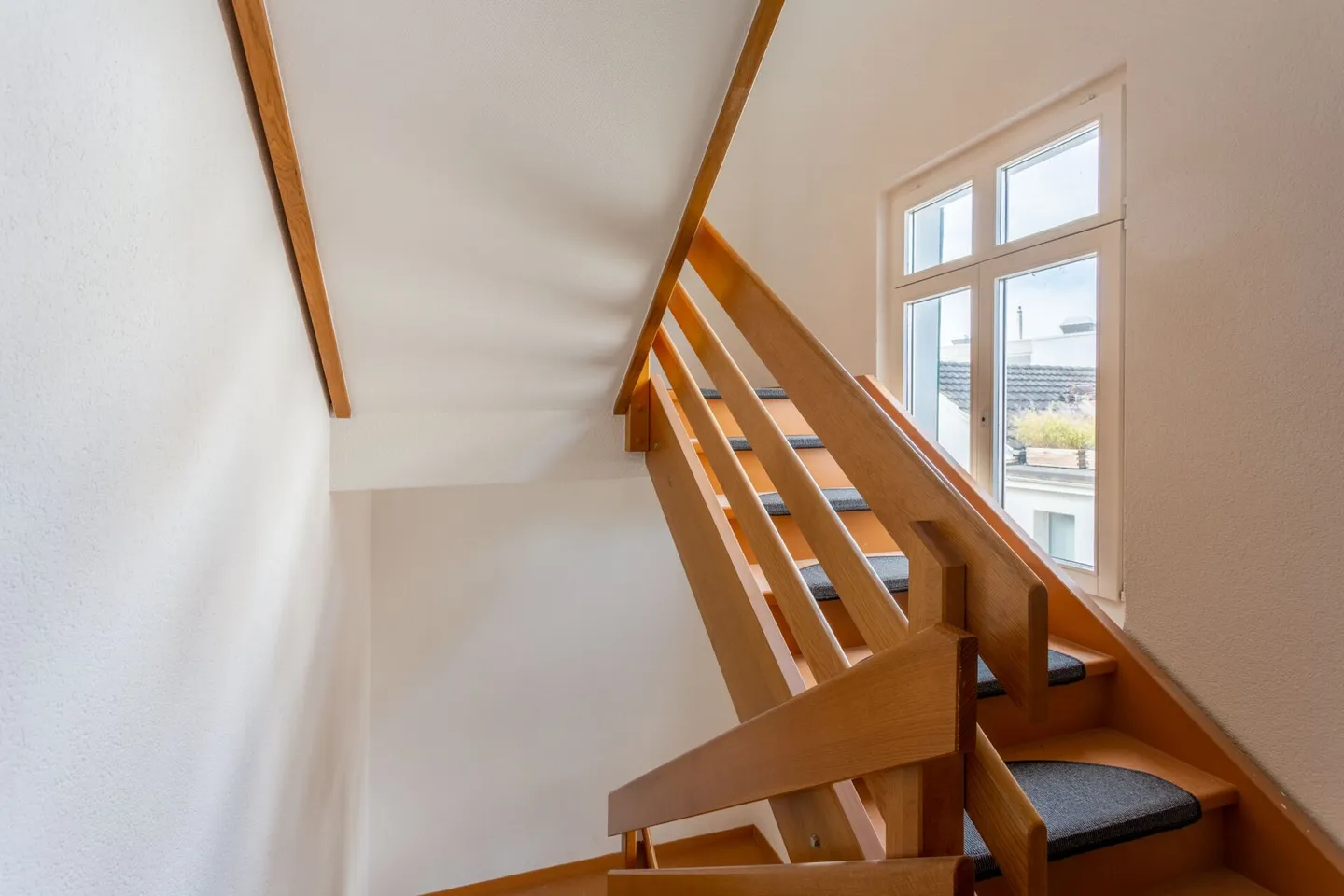 Multi-family house in Romanshorn - Core zone area with possibility for a new construction project - Photo 4 of 17