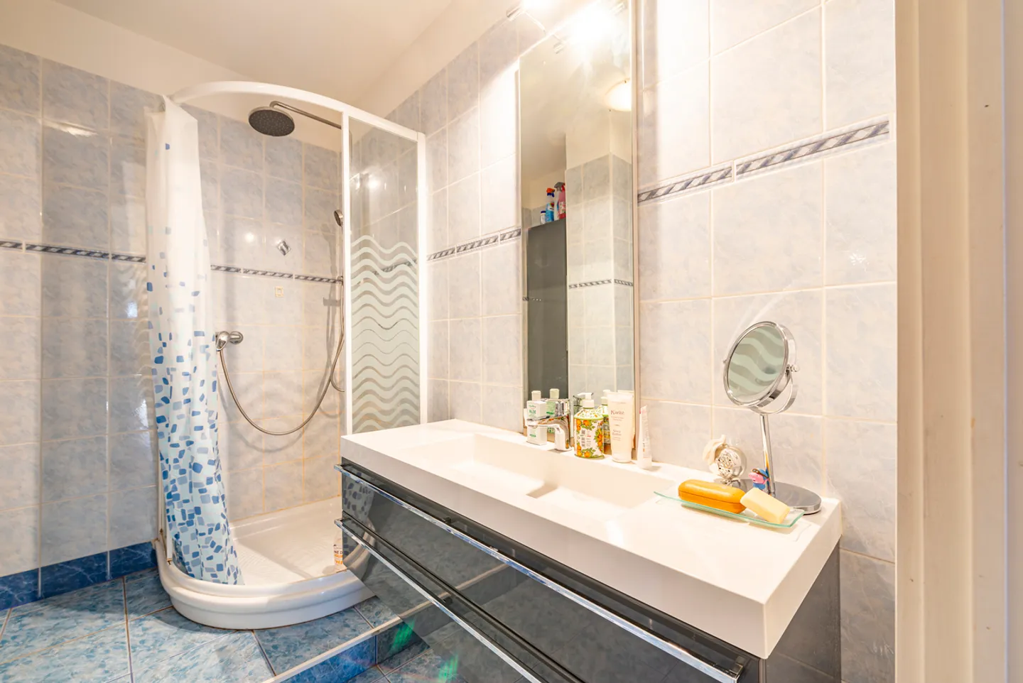 Grand appartement lumineux dans une zone stratégique - Photo 11 sur 14