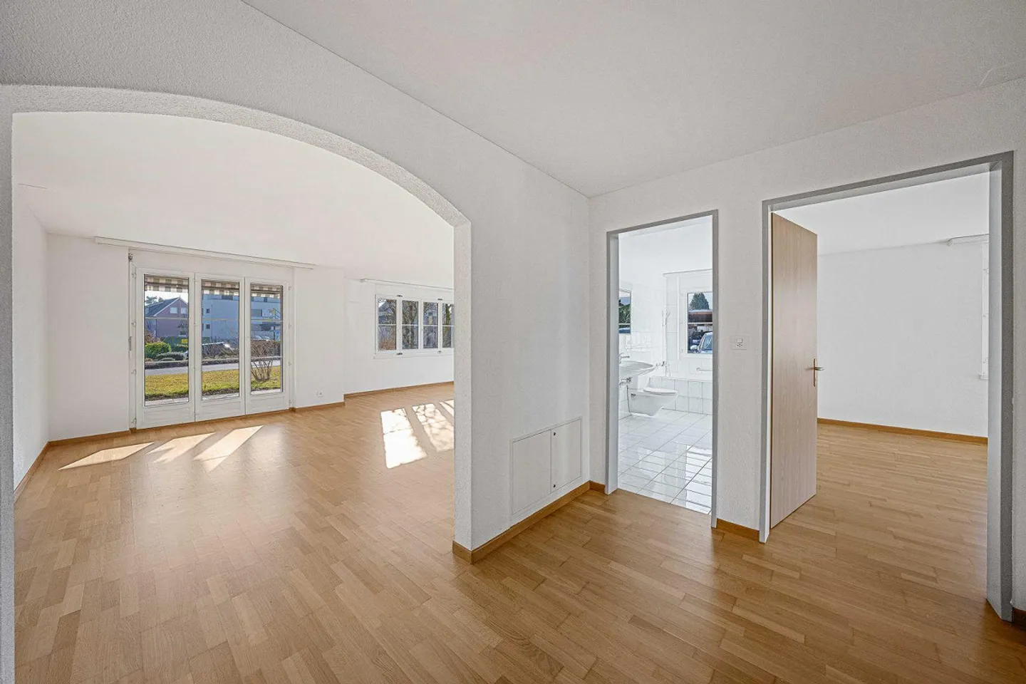 Geräumige Erdgeschosswohnung - Foto 4 von 12